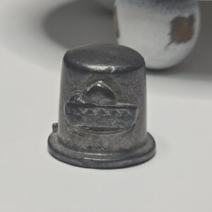 Vintage Sombrero & Cactus Pewter Metal Thimble Collectible [ Read Details ]